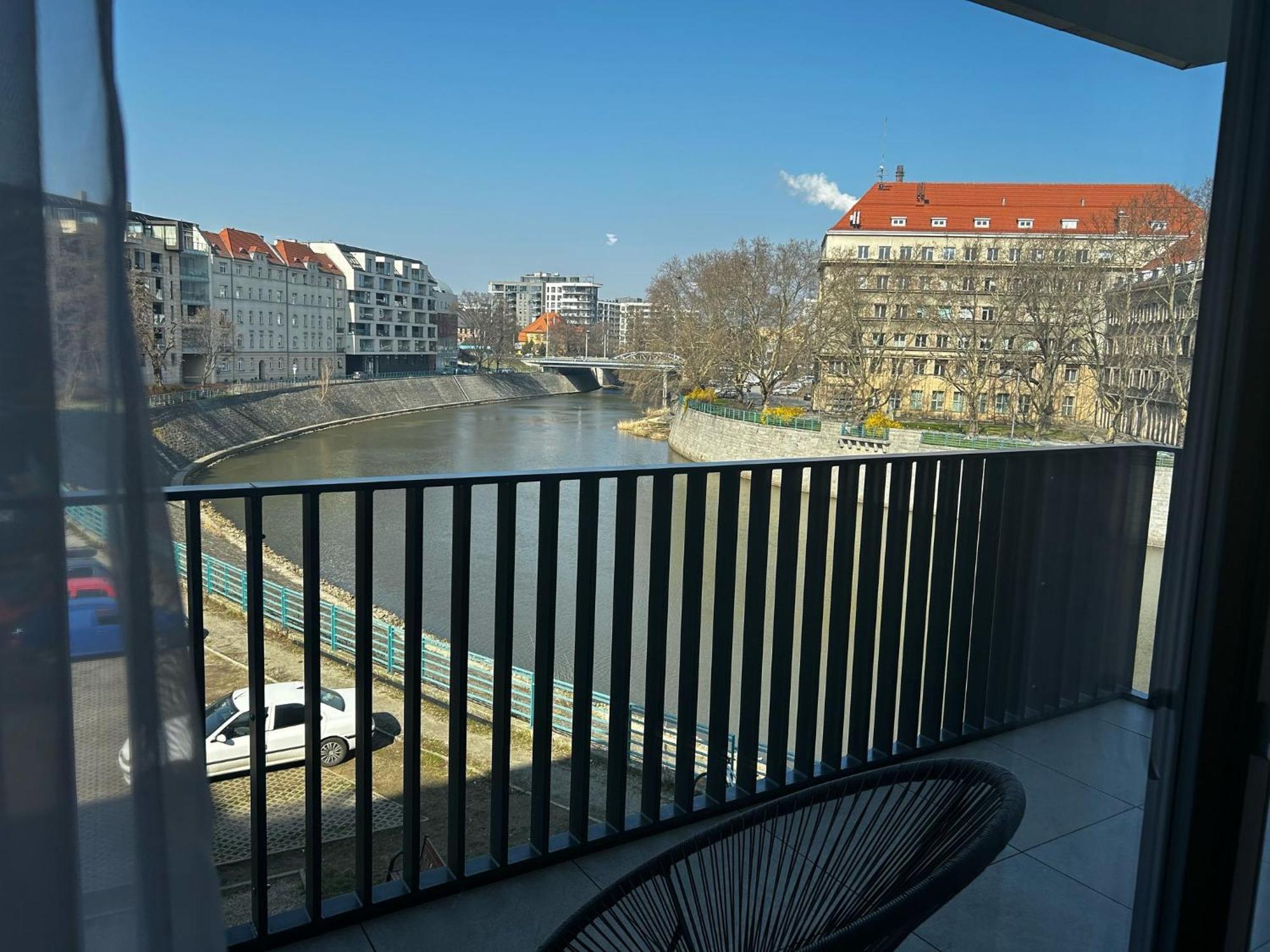 Luksusowy Apartament Z Parkingiem I Klimatyzacja W Samym Centrum Wroclawia Exteriör bild